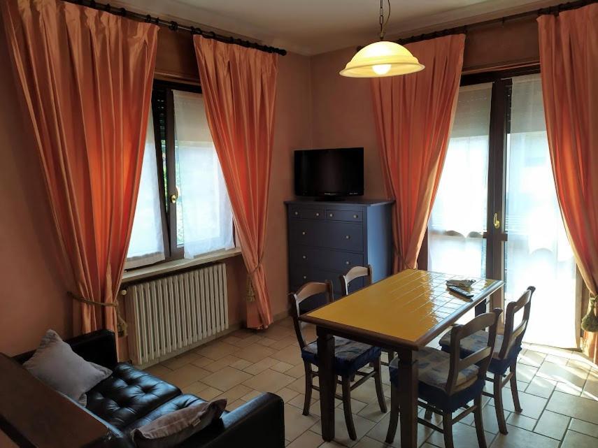 Vila Astixio San Damiano dʼAsti Exteriér fotografie