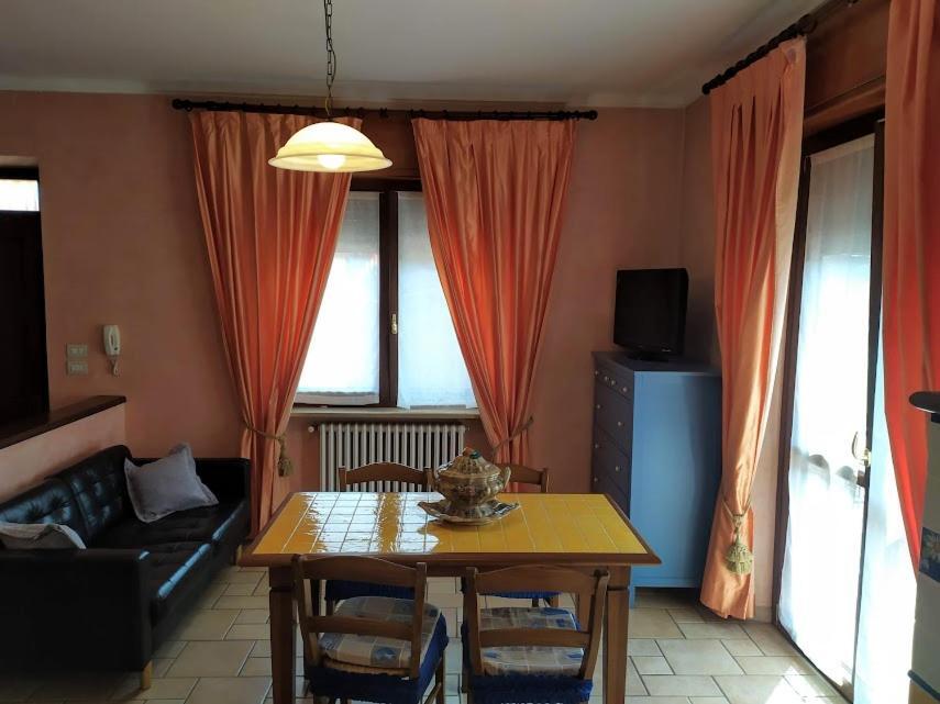 Vila Astixio San Damiano dʼAsti Exteriér fotografie